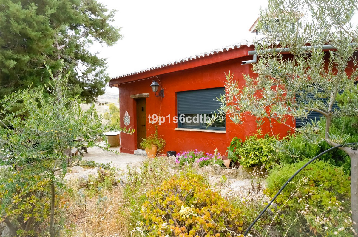 Commercial unit for sale in Valle De Abdalajis Costa Del Sol, Málaga, Spain