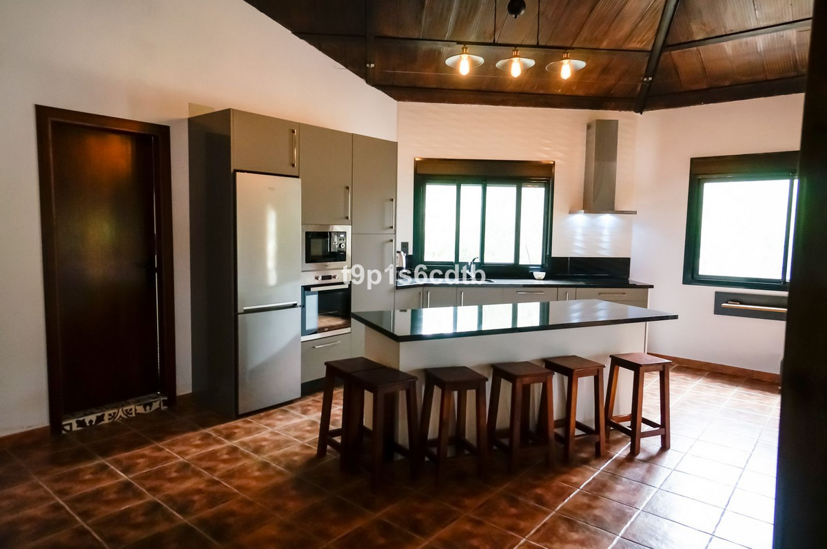 Commercial unit for sale in Valle De Abdalajis Costa Del Sol, Málaga, Spain