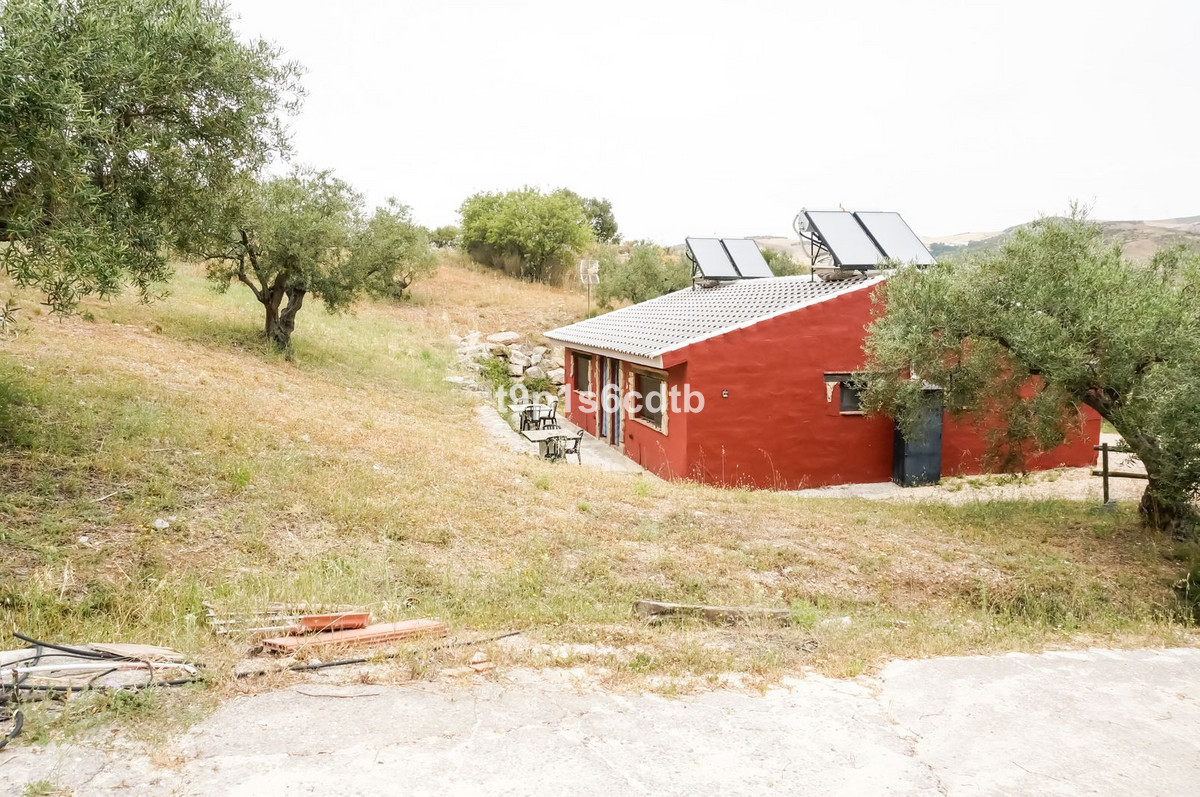 Commercial unit for sale in Valle De Abdalajis Costa Del Sol, Málaga, Spain