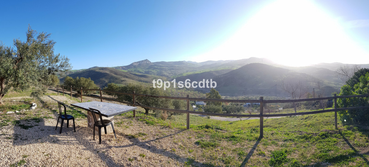 Commercial unit for sale in Valle De Abdalajis Costa Del Sol, Málaga, Spain