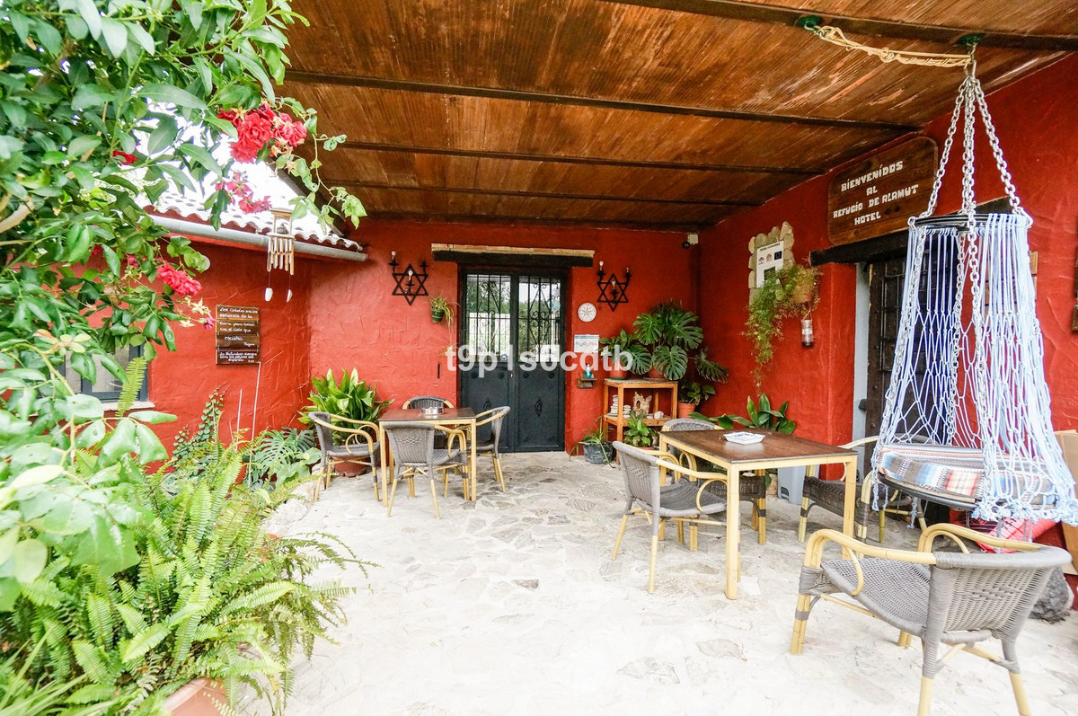 Commercial unit for sale in Valle De Abdalajis Costa Del Sol, Málaga, Spain