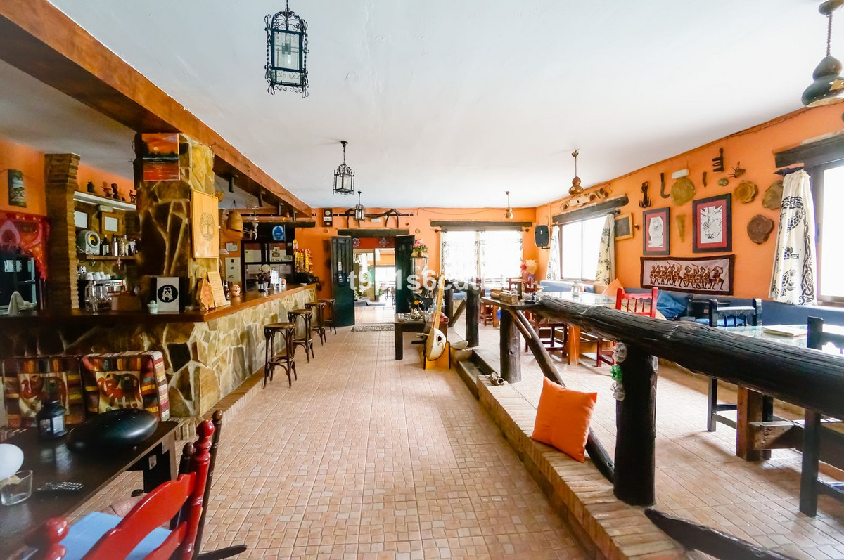 Commercial unit for sale in Valle De Abdalajis Costa Del Sol, Málaga, Spain