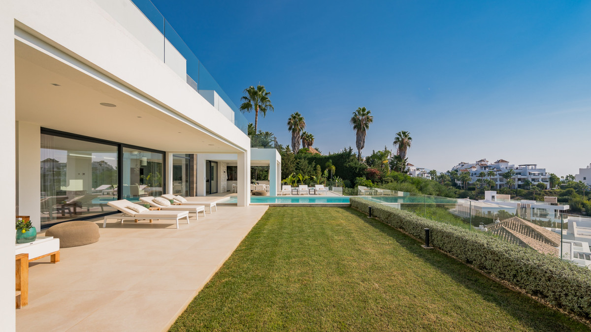 Se vende Villa - Chalet de 3 dormitorios en Costa Del Sol, Málaga, España