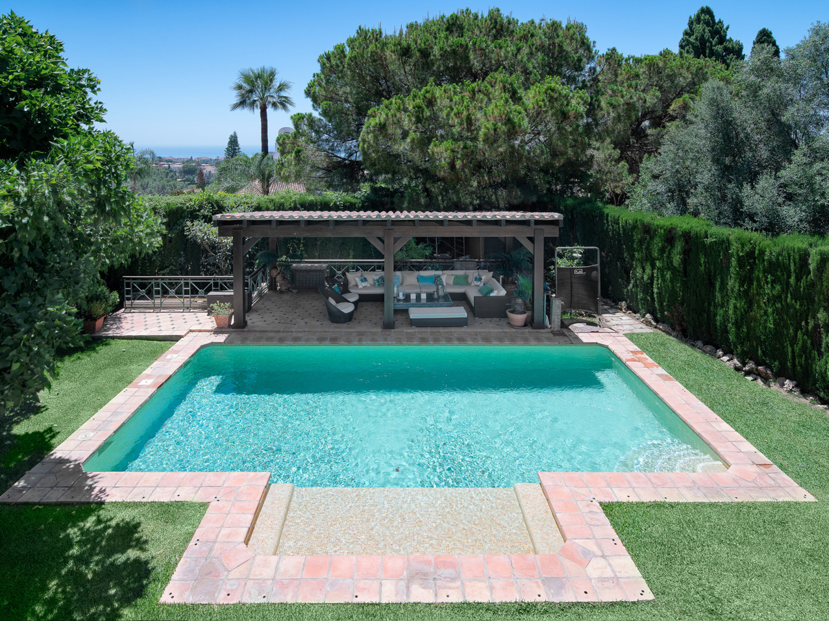Se vende Villa - Chalet de 5 dormitorios en Costa Del Sol, Málaga, España