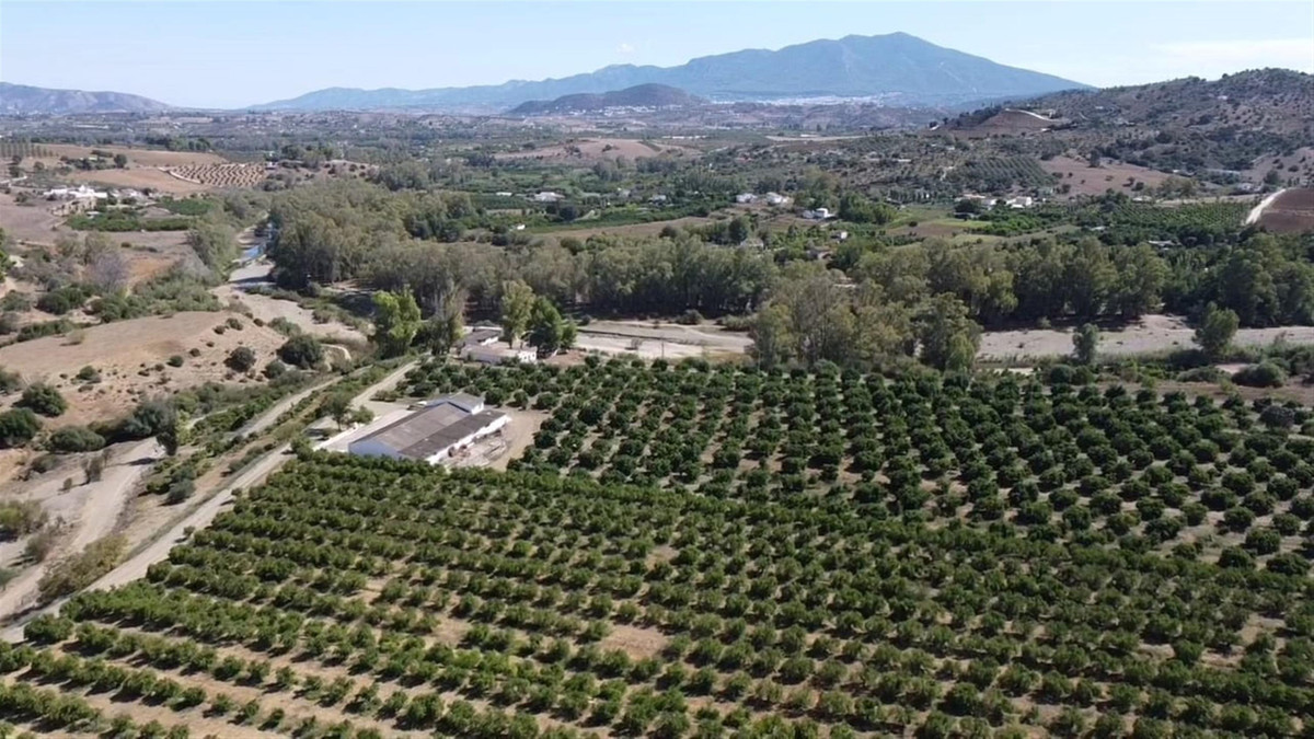Se vende Terreno Rustico  en Costa Del Sol, Málaga, España