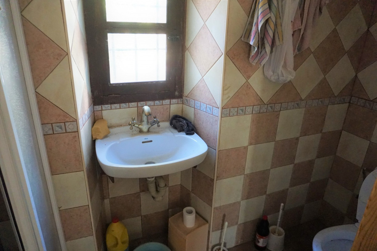 Se vende Pareada de 2 dormitorios en Costa Del Sol East, Málaga, España