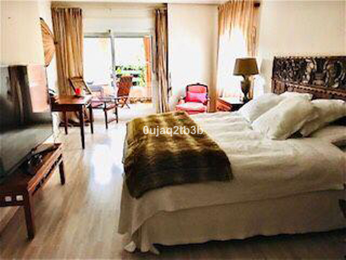 Se vende Apartamento Planta Media de 3 dormitorios en Costa Del Sol, Málaga, España