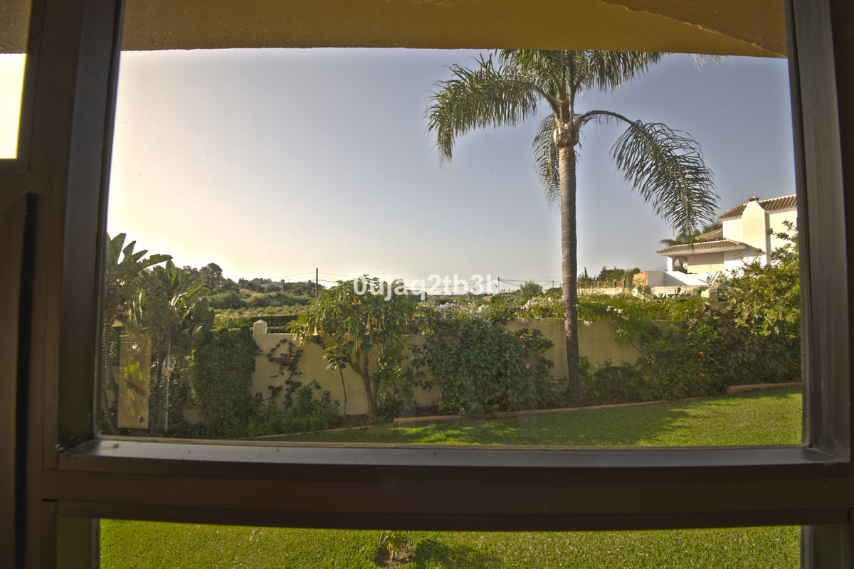 Se vende Villa - Chalet de 5 dormitorios en Costa Del Sol, Málaga, España