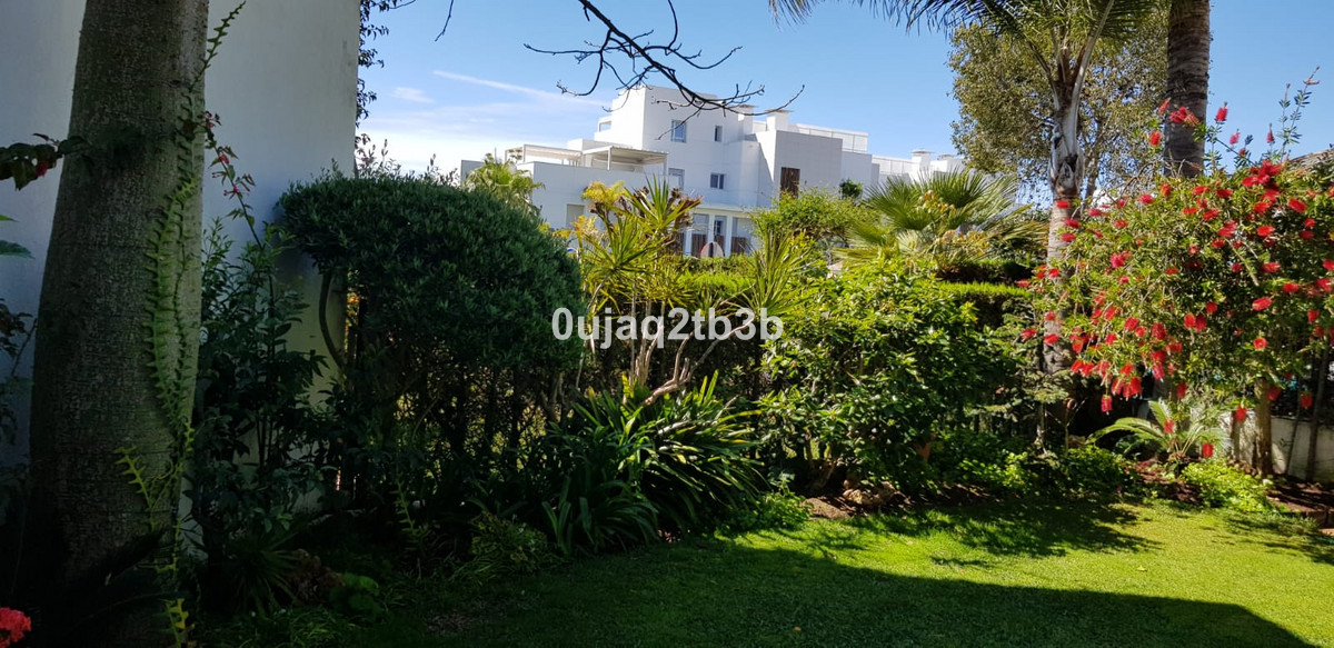Se vende Villa - Chalet de 5 dormitorios en Costa Del Sol, Málaga, España