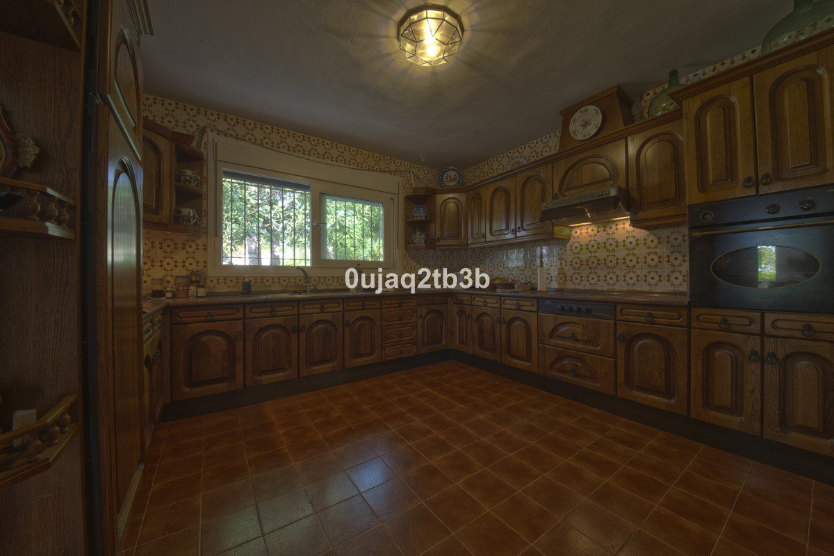 Se vende Villa - Chalet de 5 dormitorios en Costa Del Sol, Málaga, España