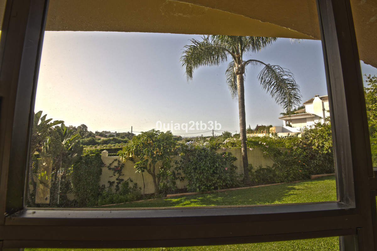 Se vende Villa - Chalet de 5 dormitorios en Costa Del Sol, Málaga, España