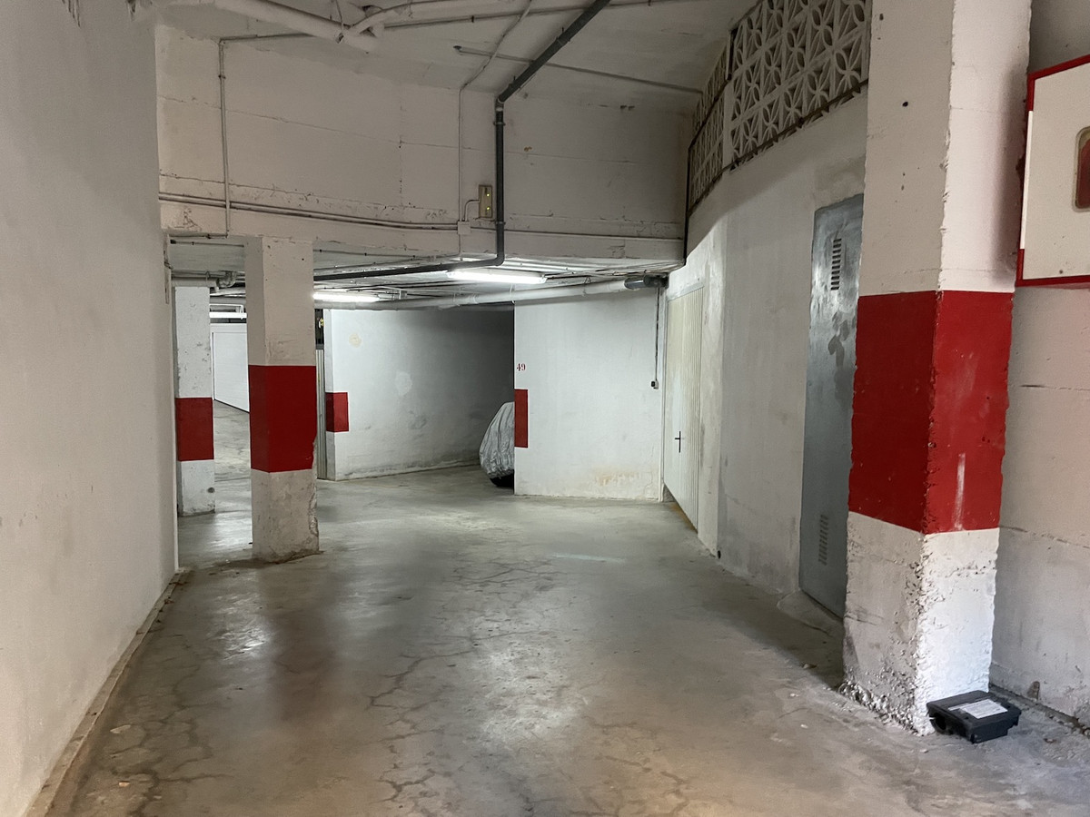 Se vende Garaje  en Costa Del Sol East, Málaga, España