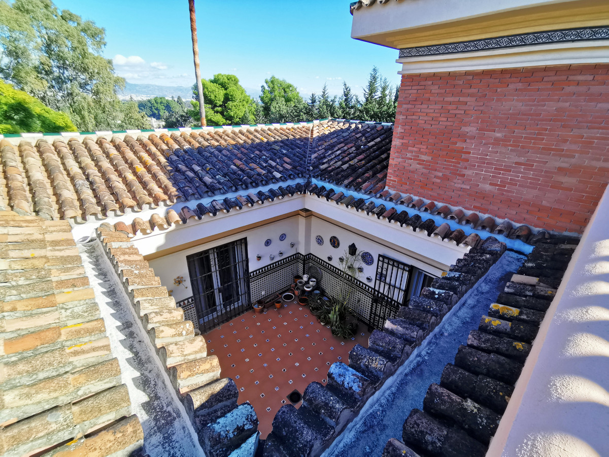 11 Bed Townhouse for sale in Torremolinos Costa Del Sol, Málaga, Spain