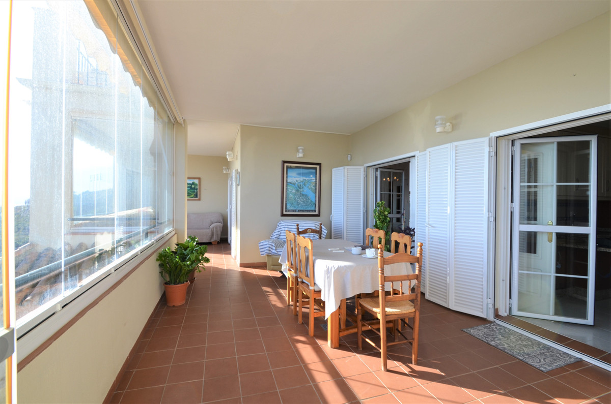 Se vende Apartamento Planta Media de 3 dormitorios en Costa Del Sol, Málaga, España