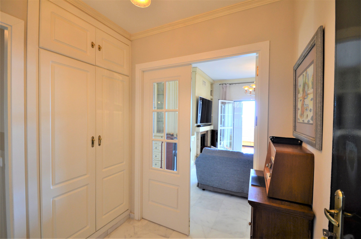Se vende Apartamento Planta Media de 3 dormitorios en Costa Del Sol, Málaga, España