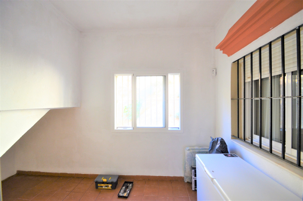 Se vende Apartamento Planta Media de 3 dormitorios en Costa Del Sol, Málaga, España