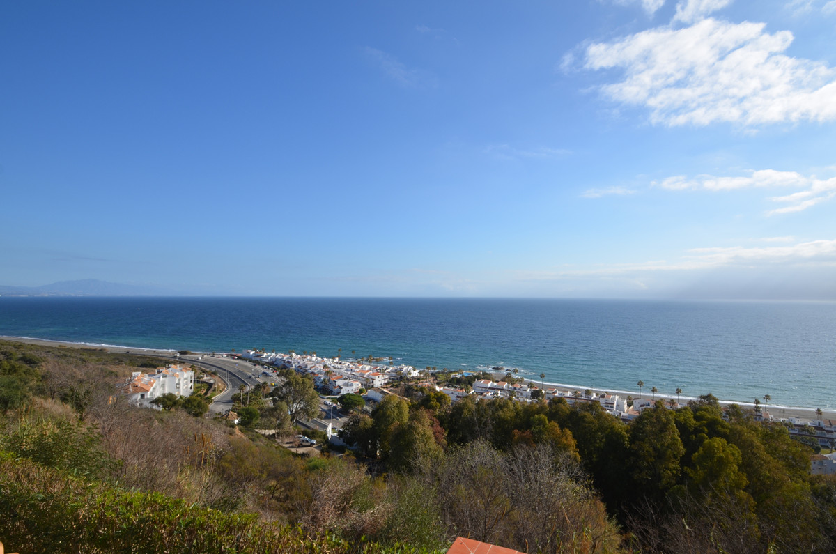 Se vende Apartamento Planta Media de 3 dormitorios en Costa Del Sol, Málaga, España