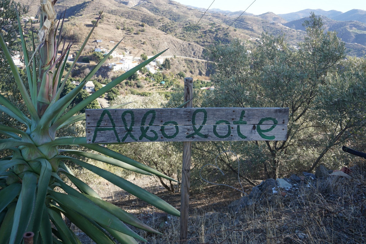 Se vende Finca - Cortijo de 3 dormitorios en Costa Del Sol East, Málaga, España