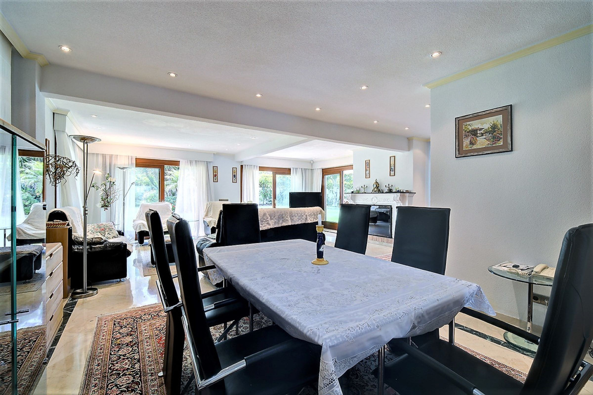 5 Bed Townhouse for sale in Costalita Costa Del Sol, Málaga, Spain