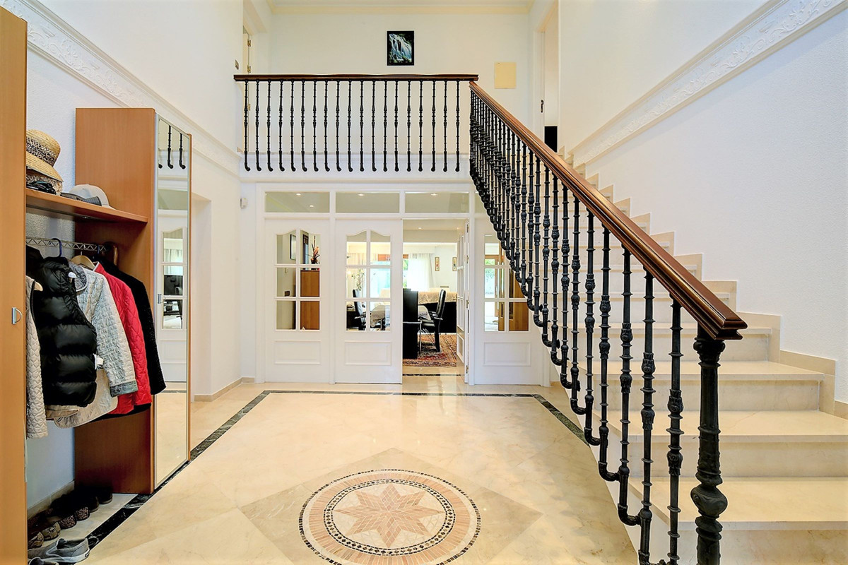 5 Bed Townhouse for sale in Costalita Costa Del Sol, Málaga, Spain