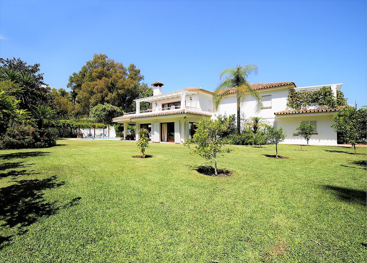 5 Bed Townhouse for sale in Costalita Costa Del Sol, Málaga, Spain