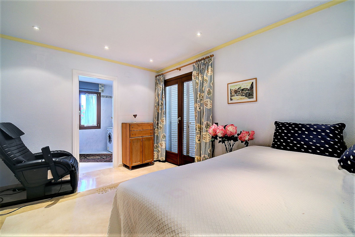 5 Bed Townhouse for sale in Costalita Costa Del Sol, Málaga, Spain