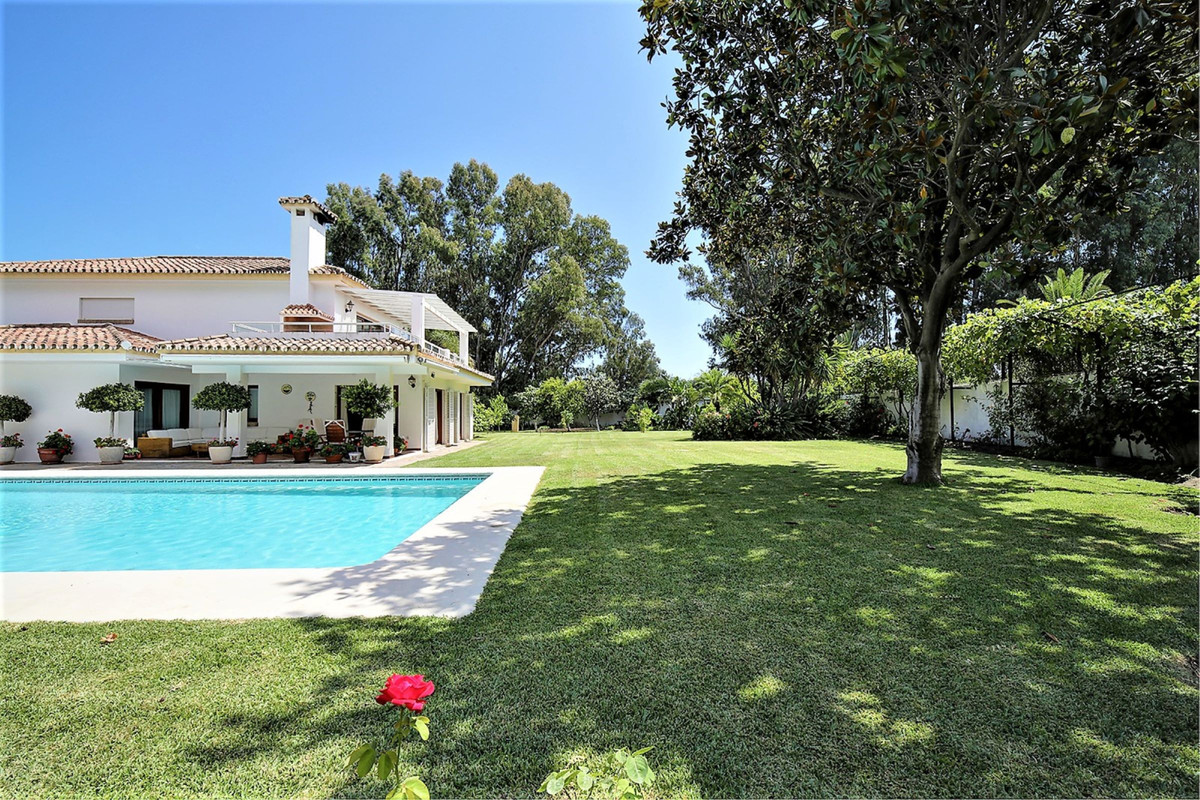 5 Bed Townhouse for sale in Costalita Costa Del Sol, Málaga, Spain