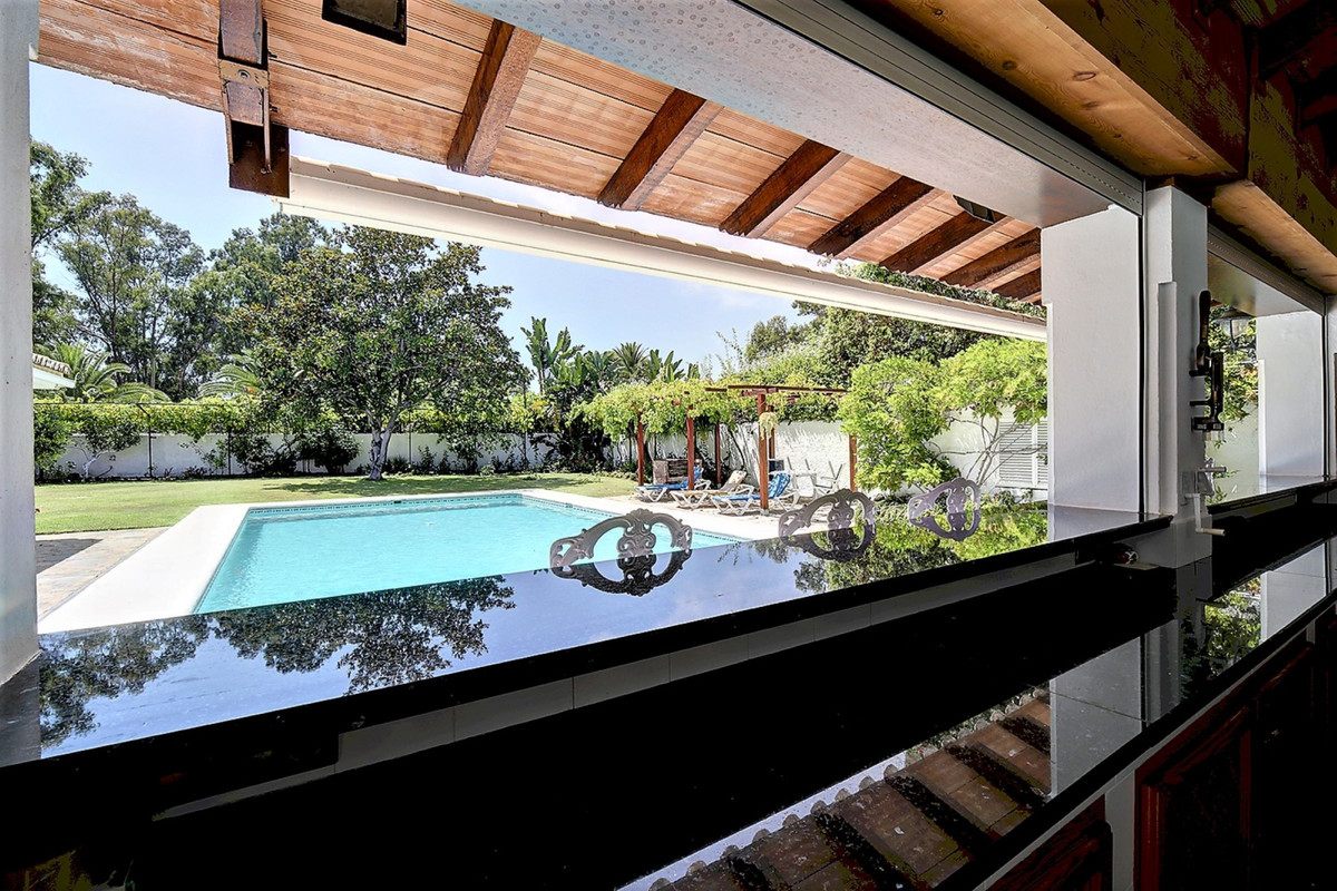 5 Bed Townhouse for sale in Costalita Costa Del Sol, Málaga, Spain