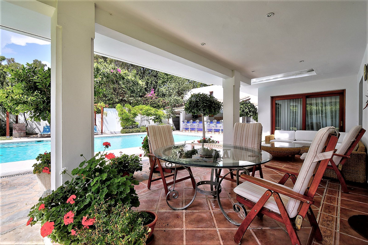 5 Bed Townhouse for sale in Costalita Costa Del Sol, Málaga, Spain