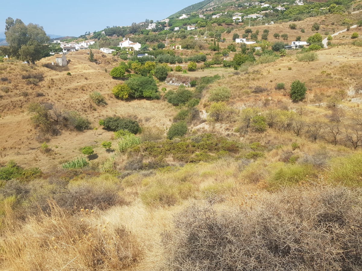 Se vende Terreno Rustico  en Costa Del Sol, Málaga, España