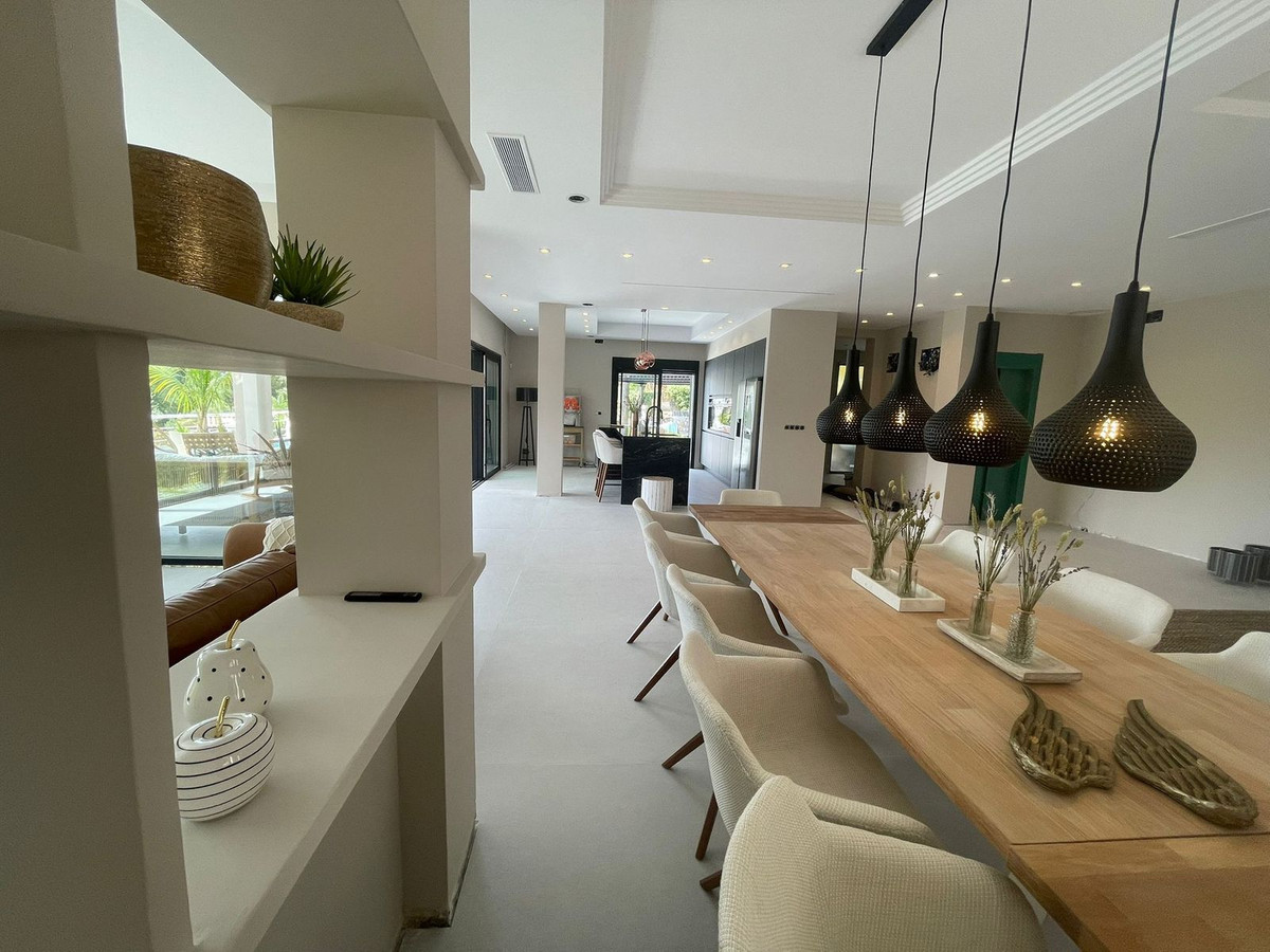 7 Bed Townhouse for sale in Elviria Costa Del Sol, Málaga, Spain