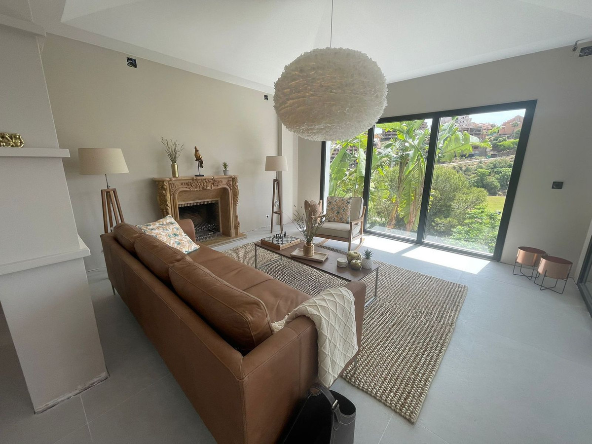 7 Bed Townhouse for sale in Elviria Costa Del Sol, Málaga, Spain