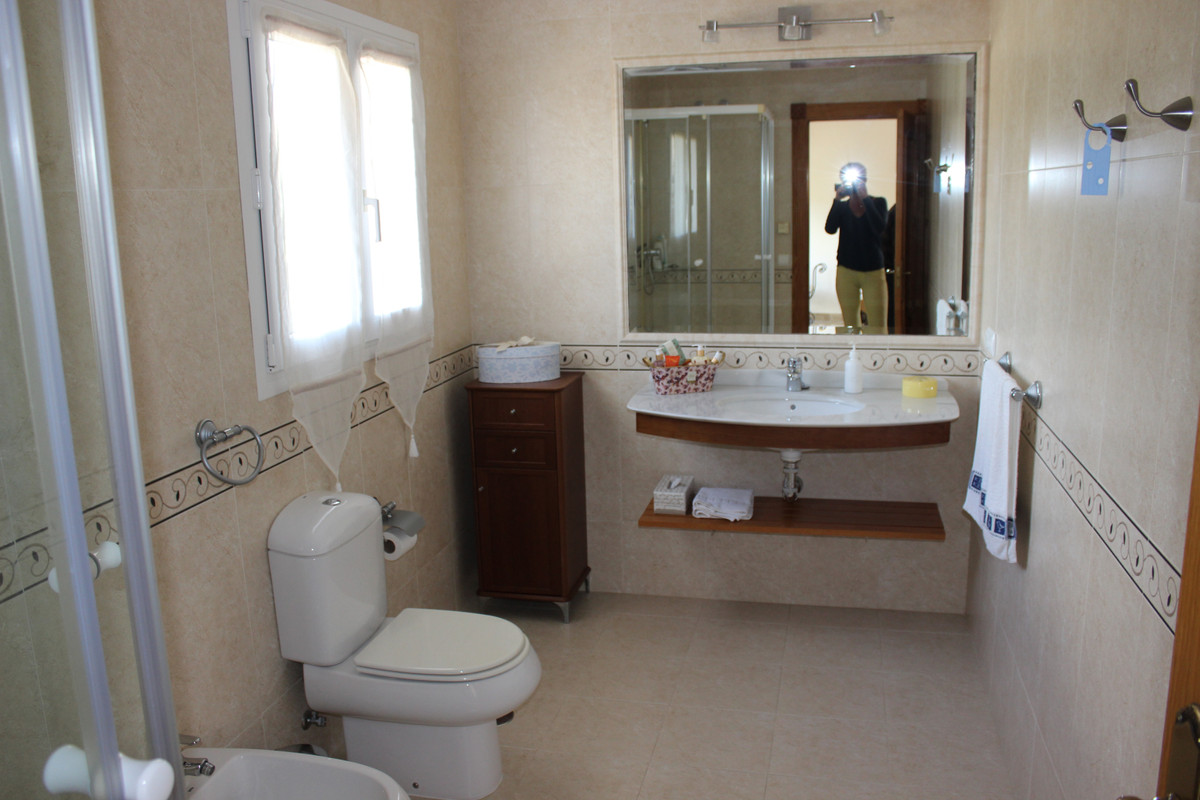 7 Bed Townhouse for sale in Artola Costa Del Sol, Málaga, Spain