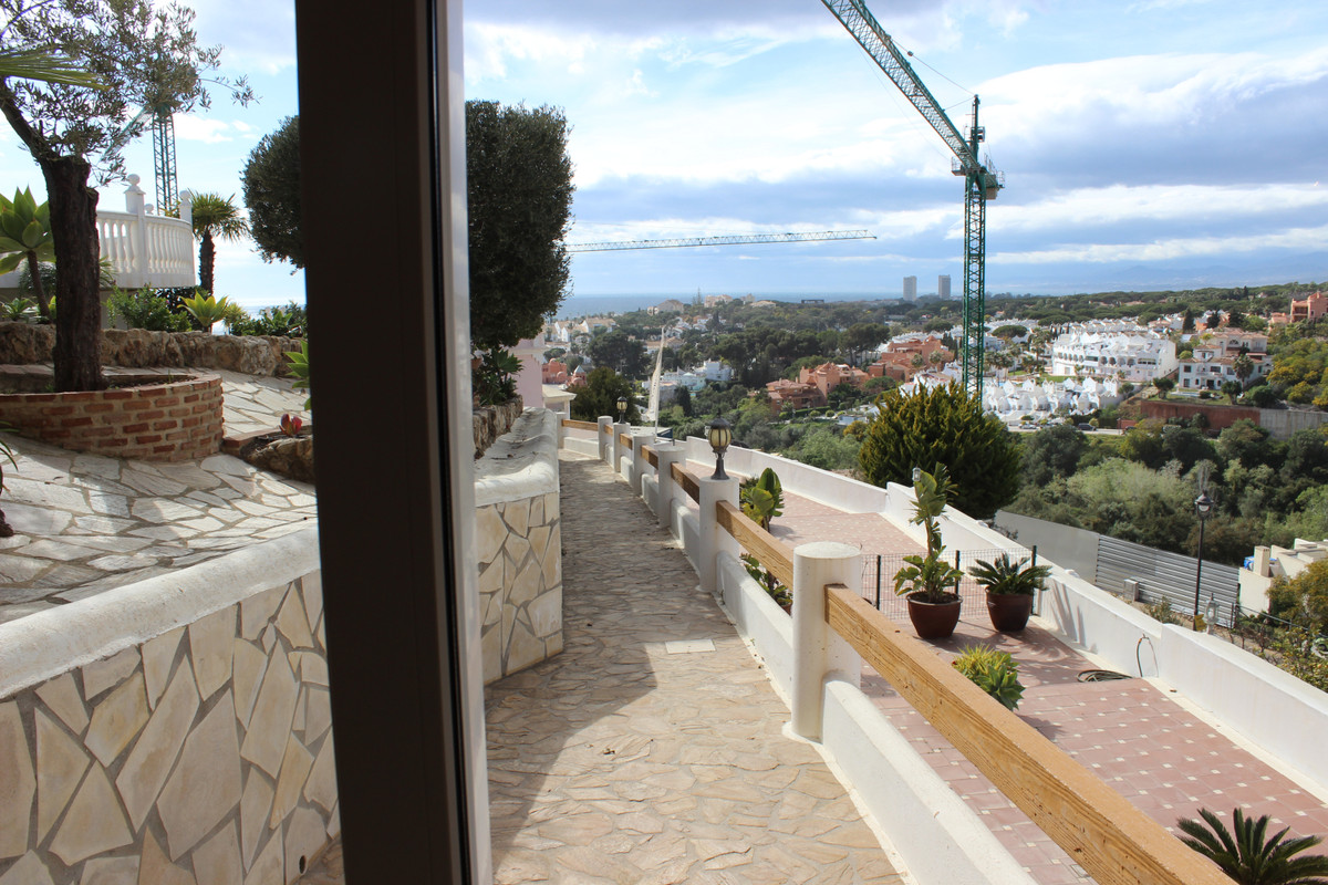 7 Bed Townhouse for sale in Artola Costa Del Sol, Málaga, Spain