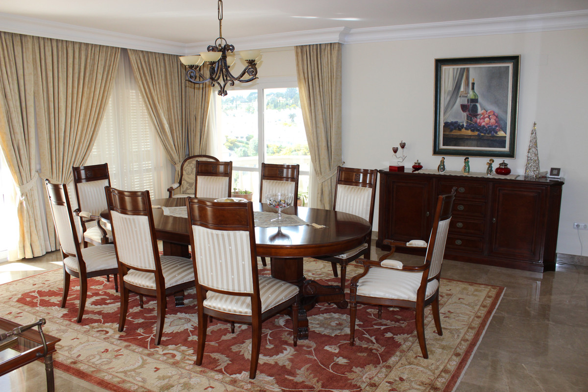 7 Bed Townhouse for sale in Artola Costa Del Sol, Málaga, Spain