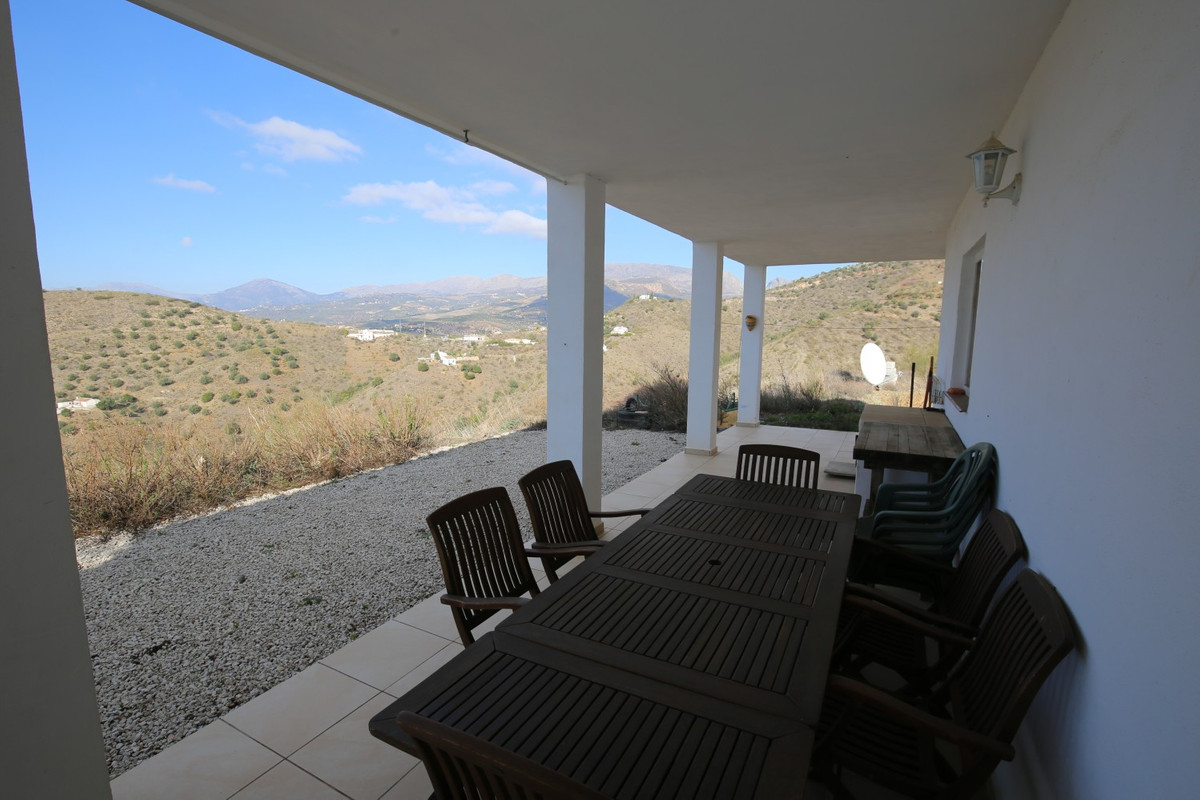 Se vende Villa - Chalet de 4 dormitorios en Costa Del Sol East, Málaga, España