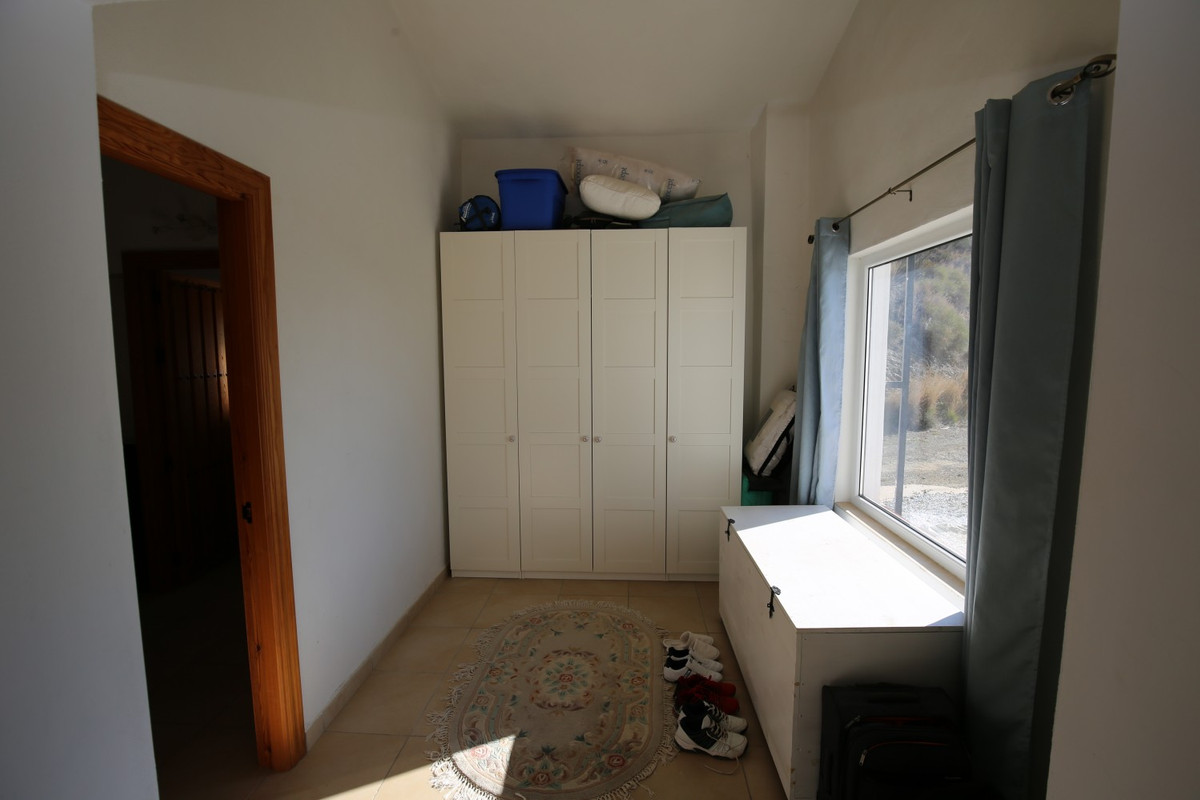 Se vende Villa - Chalet de 4 dormitorios en Costa Del Sol East, Málaga, España