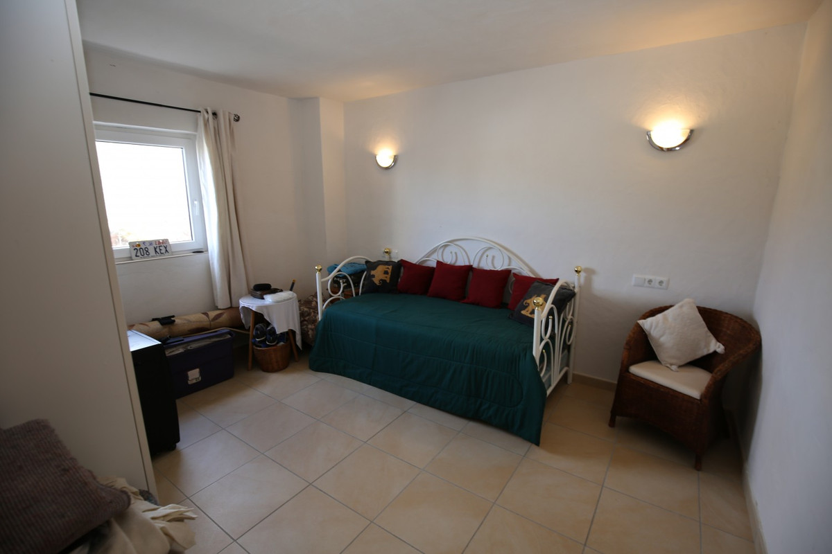 Se vende Villa - Chalet de 4 dormitorios en Costa Del Sol East, Málaga, España