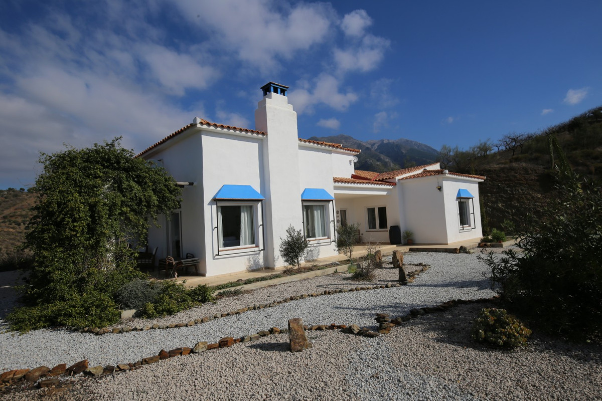 Se vende Villa - Chalet de 4 dormitorios en Costa Del Sol East, Málaga, España