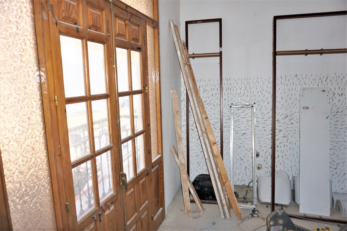 Se vende Apartamento Planta Media de 3 dormitorios en Costa Del Sol East, Málaga, España
