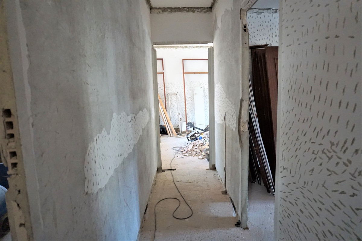 Se vende Apartamento Planta Media de 3 dormitorios en Costa Del Sol East, Málaga, España