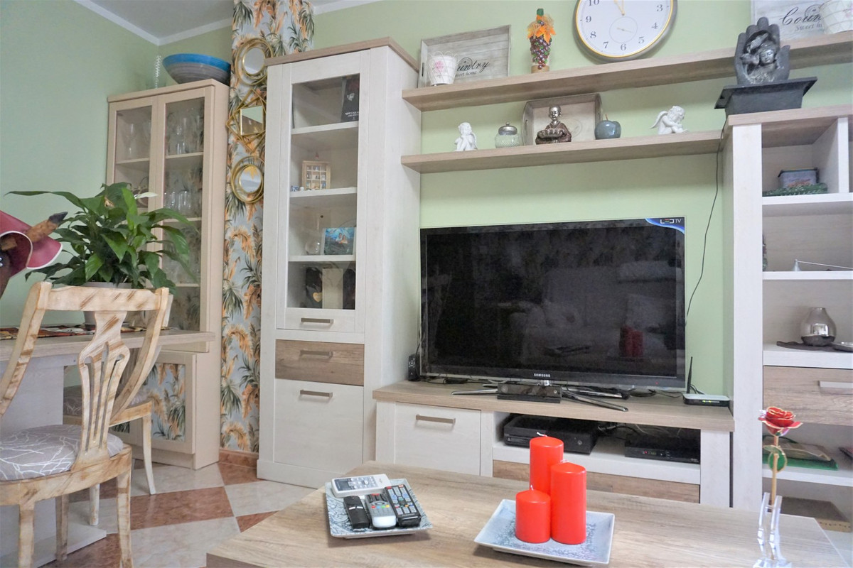 Se vende Apartamento Planta Media de 4 dormitorios en Costa Del Sol East, Málaga, España