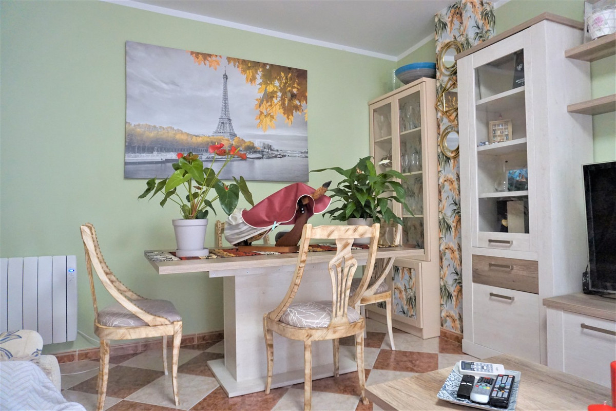 Se vende Apartamento Planta Media de 4 dormitorios en Costa Del Sol East, Málaga, España