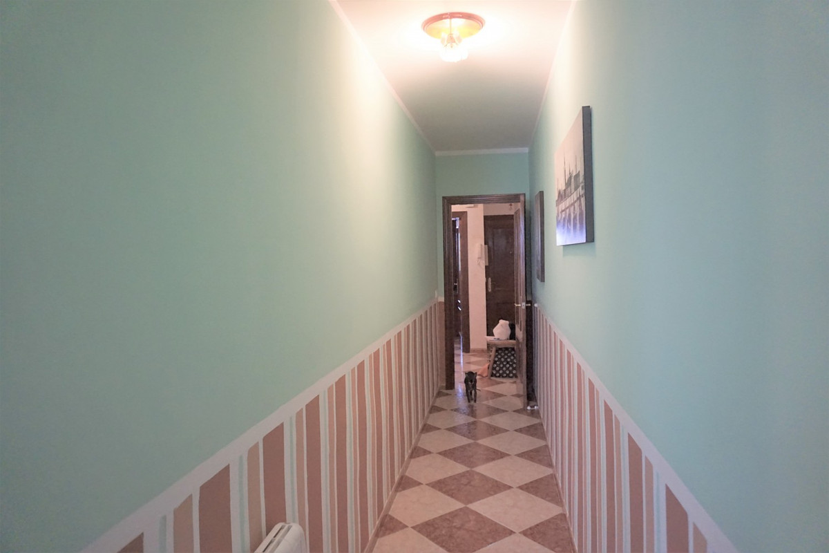 Se vende Apartamento Planta Media de 4 dormitorios en Costa Del Sol East, Málaga, España