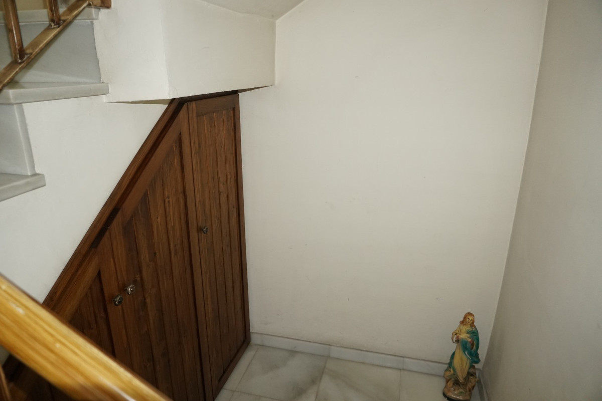 Se vende Villa - Chalet de 5 dormitorios en Costa Del Sol East, Málaga, España