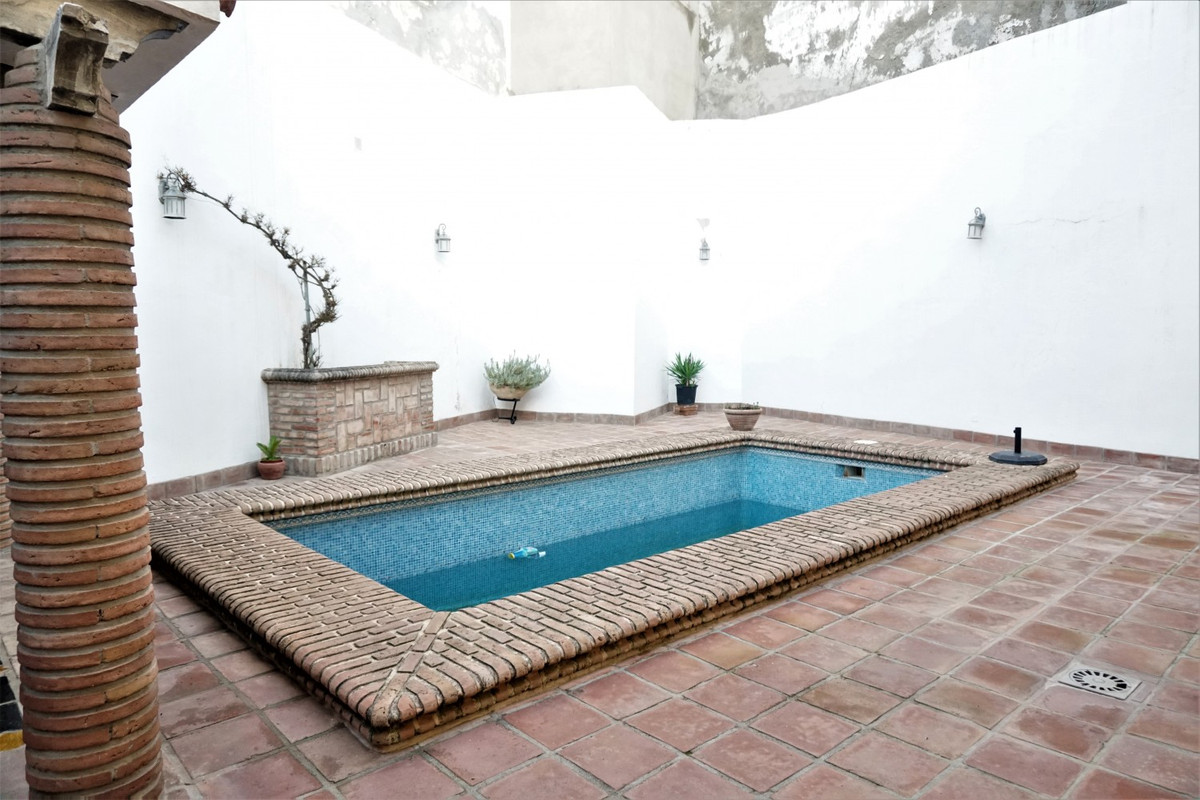 Se vende Villa - Chalet de 5 dormitorios en Costa Del Sol East, Málaga, España