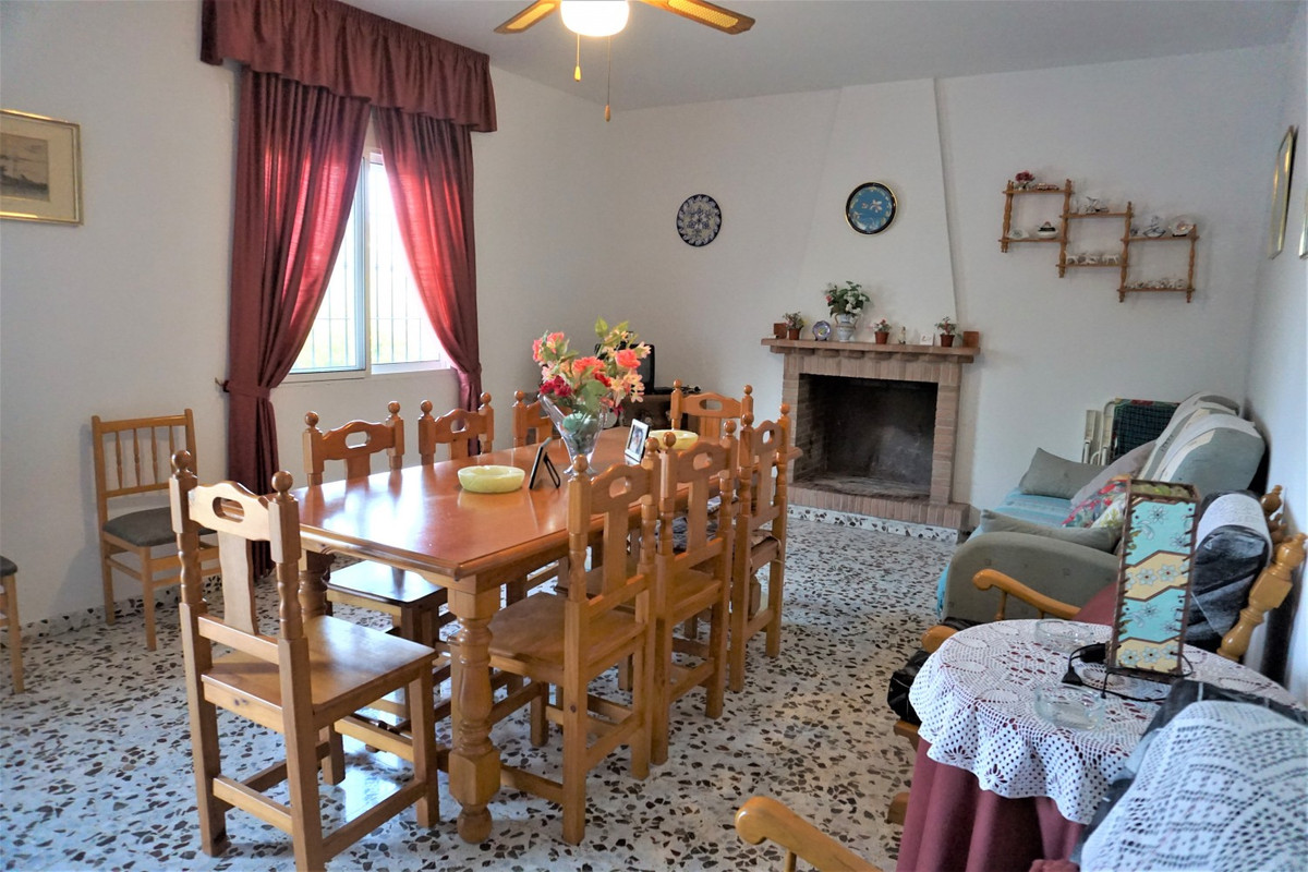 3 Bed Townhouse for sale in Alcaucín Costa Del Sol East, Málaga, Spain