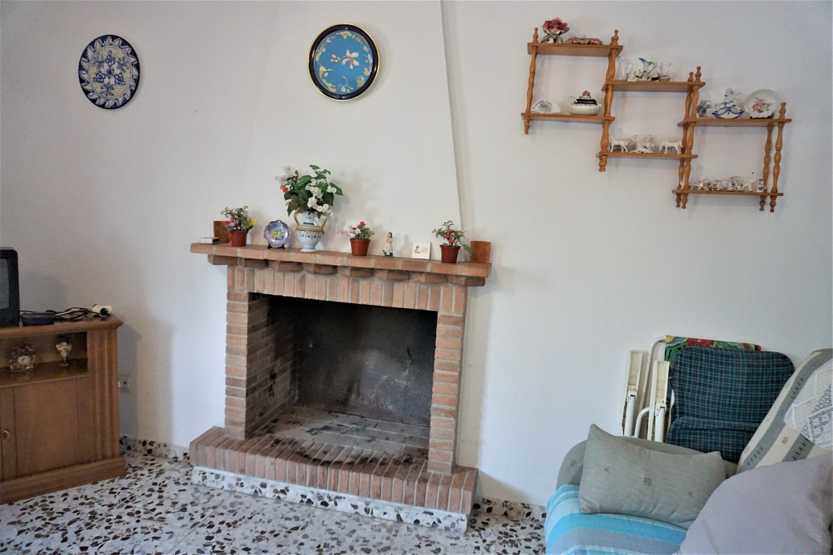 3 Bed Townhouse for sale in Alcaucín Costa Del Sol East, Málaga, Spain