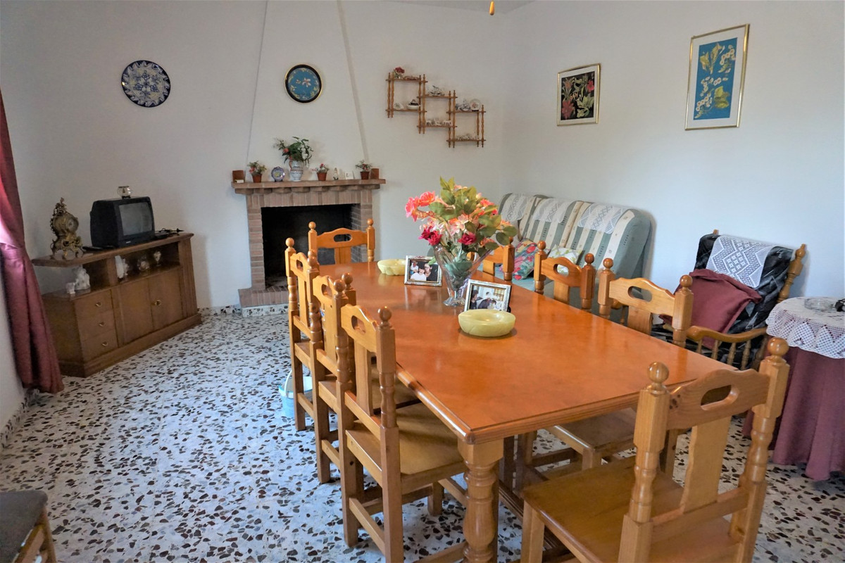 3 Bed Townhouse for sale in Alcaucín Costa Del Sol East, Málaga, Spain