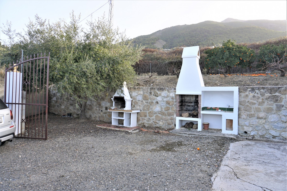 3 Bed Townhouse for sale in Alcaucín Costa Del Sol East, Málaga, Spain